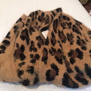Vest- one size- leopard print
